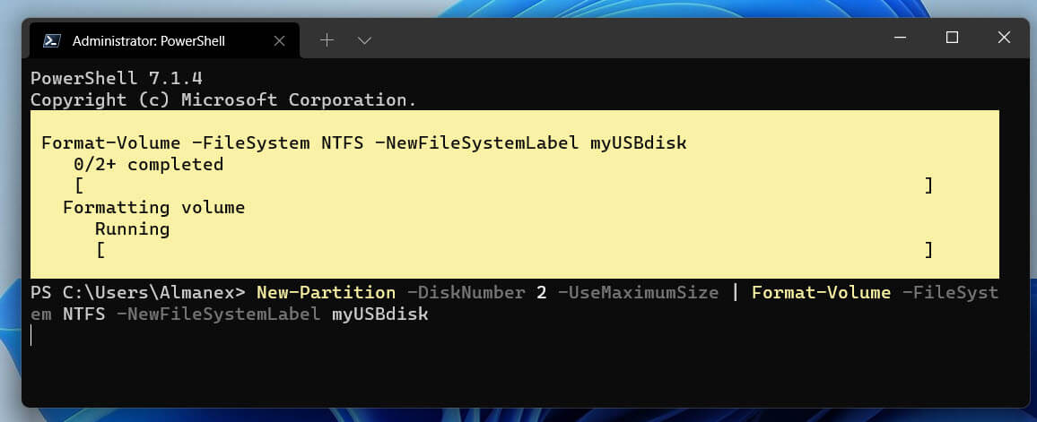 новый раздел с использованием файловой системы NTFS и назначить имя для USB-накопителя
